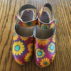 Hanna Andersson Clogs Shoes Floral 39